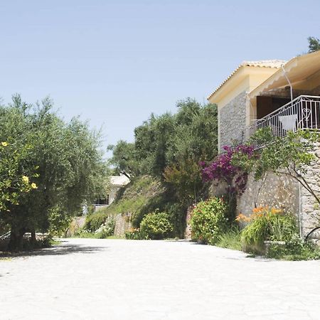 Σπιτι Σε Συγκροτημα Με Πισινα Mary'S House Gialova Exterior photo